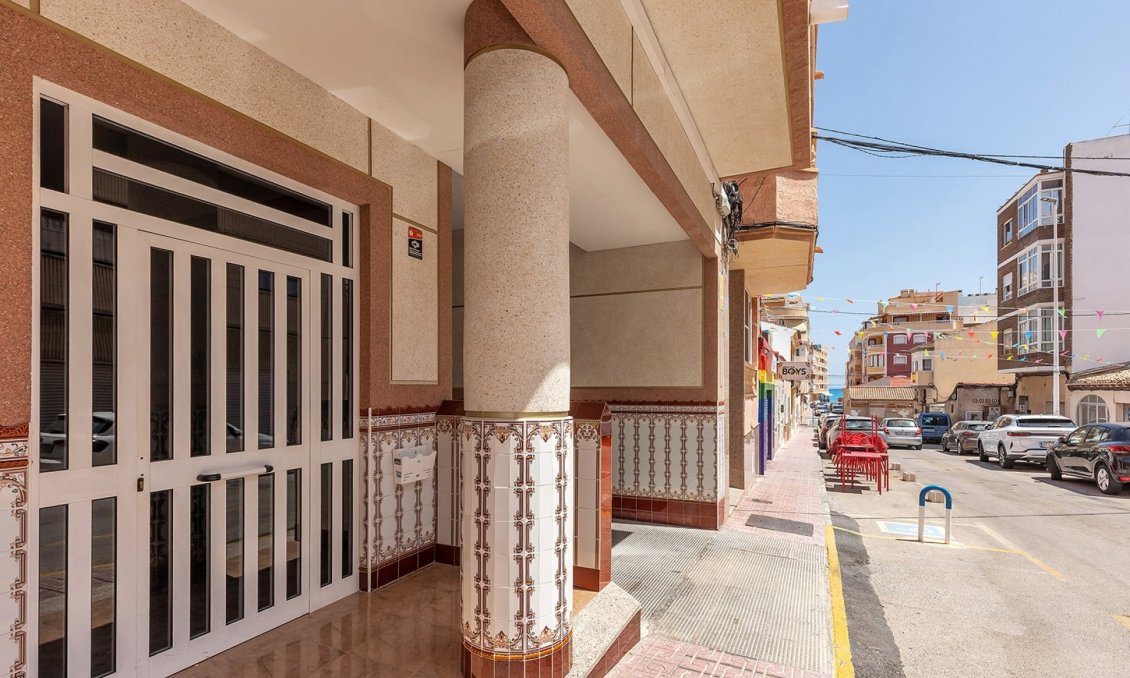 Segunda mano - Apartamento -
La Mata - Costa Blanca