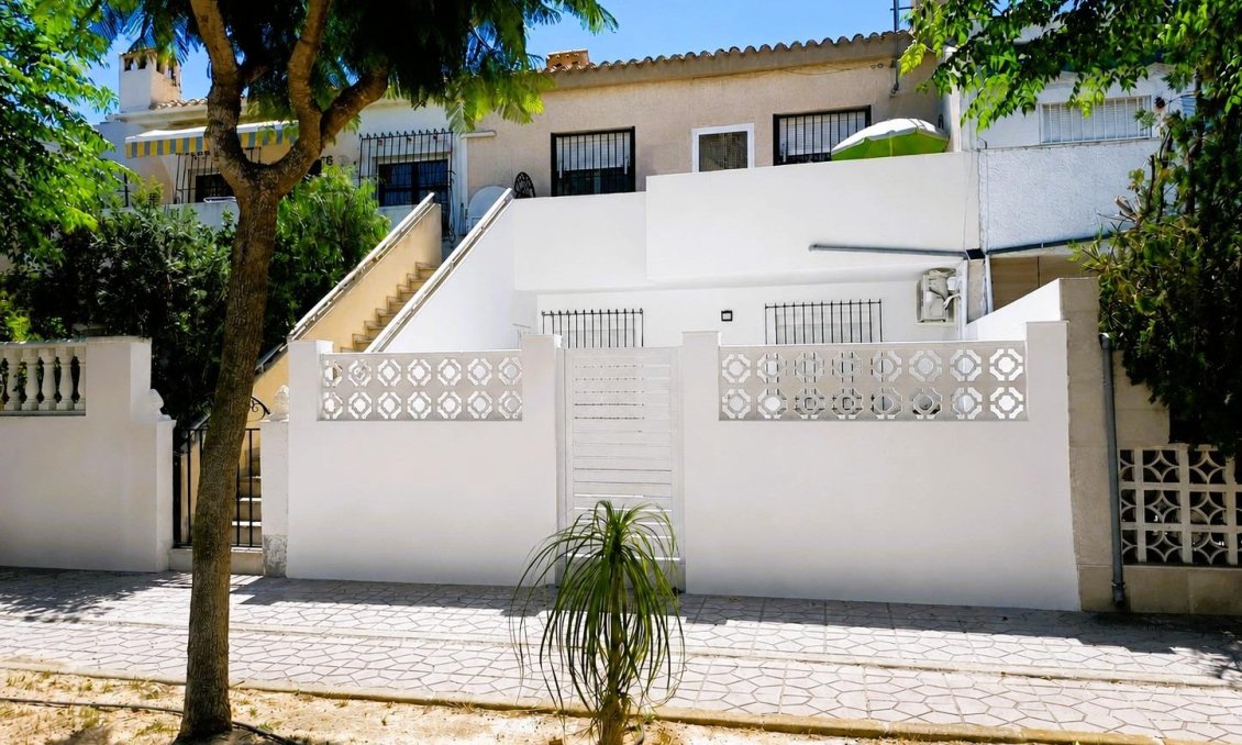 Használt Ingatlanok - Bungaló -
Orihuela Costa - Costa Blanca