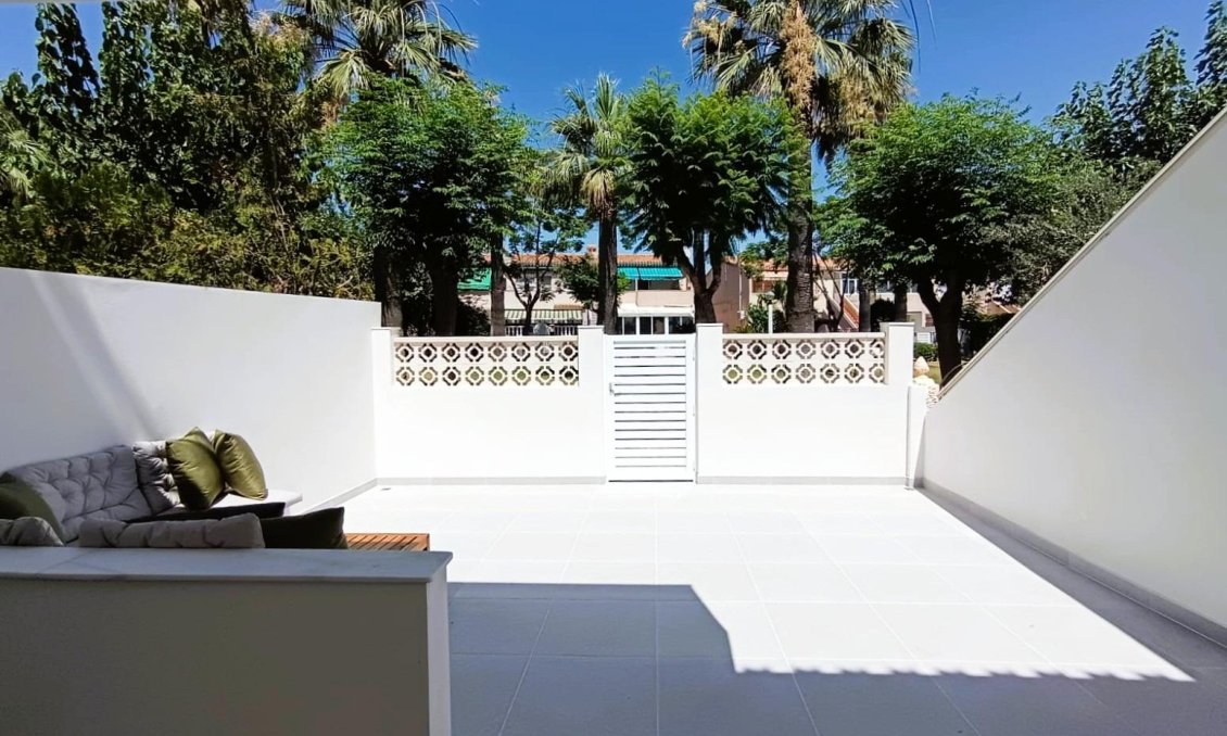 Használt Ingatlanok - Bungaló -
Orihuela Costa - Costa Blanca