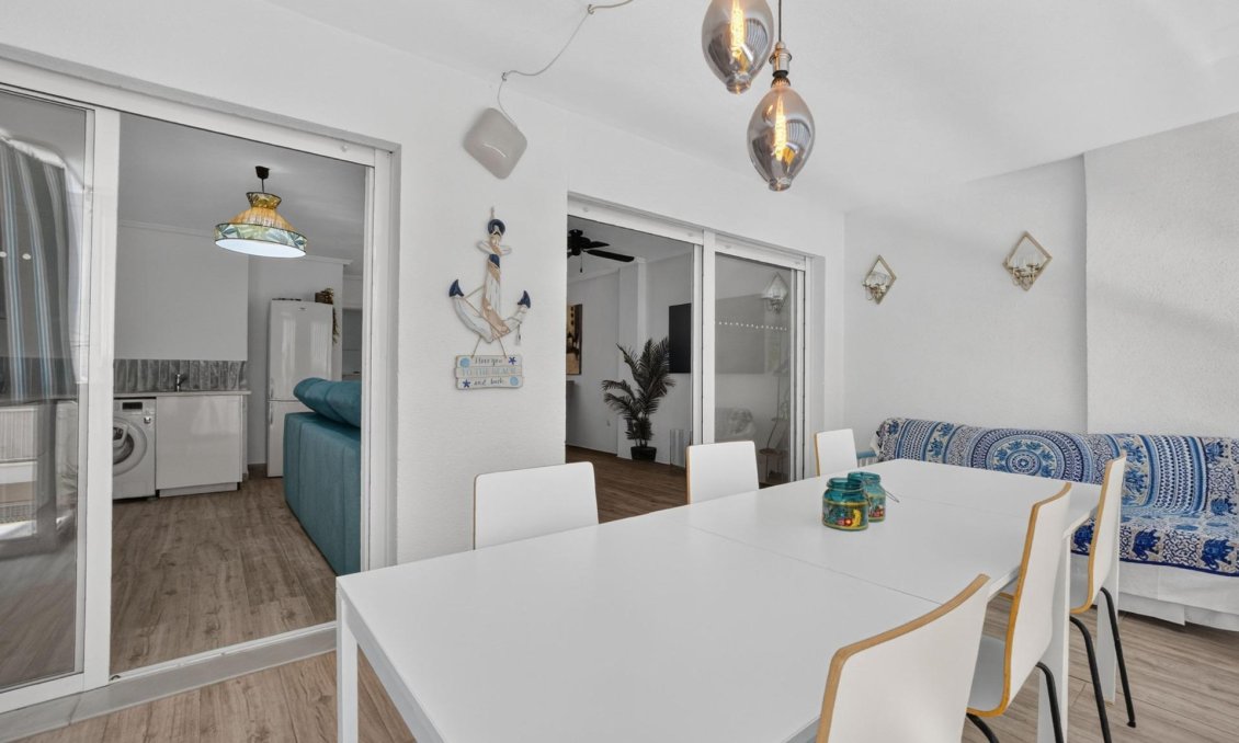 Segunda mano - Apartamento -
Torrevieja - Playa del Cura