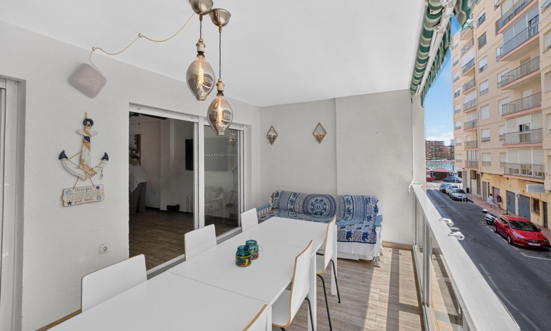 Segunda mano - Apartamento -
Torrevieja - Playa del Cura