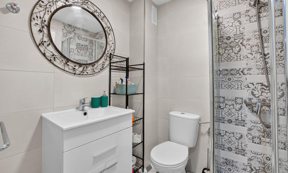 Segunda mano - Apartamento -
Torrevieja - Playa del Cura