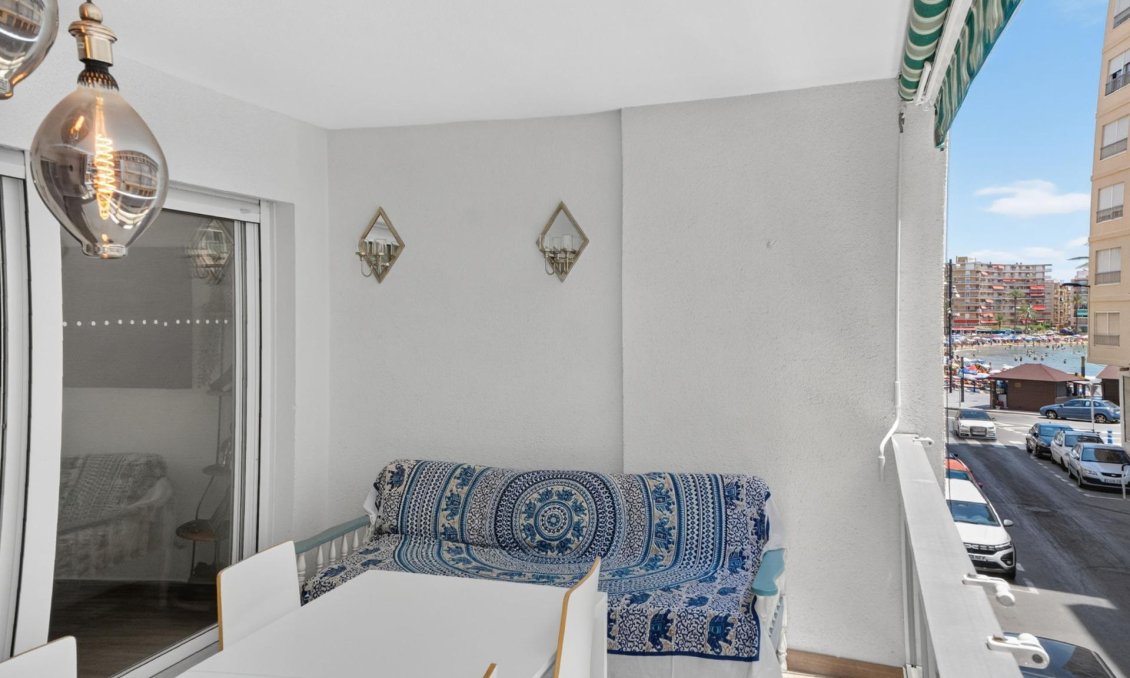 Segunda mano - Apartamento -
Torrevieja - Playa del Cura