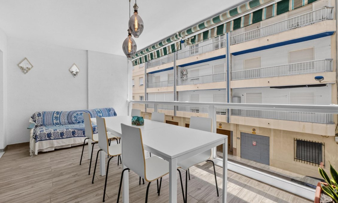 Segunda mano - Apartamento -
Torrevieja - Playa del Cura