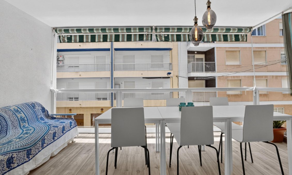 Segunda mano - Apartamento -
Torrevieja - Playa del Cura