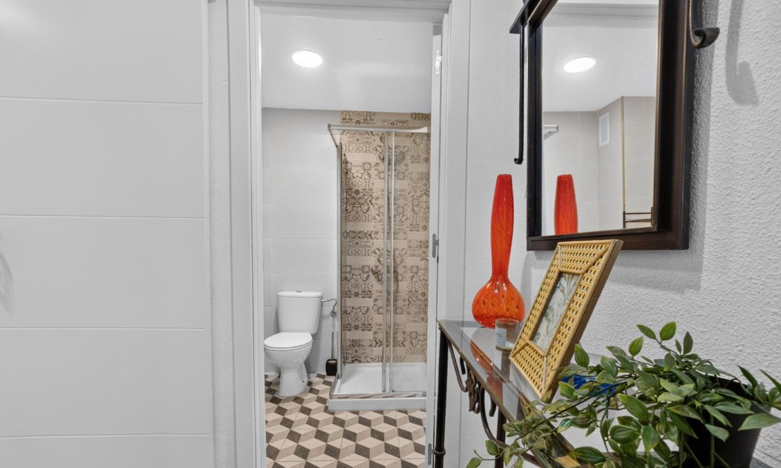 Segunda mano - Apartamento -
Torrevieja - Playa del Cura