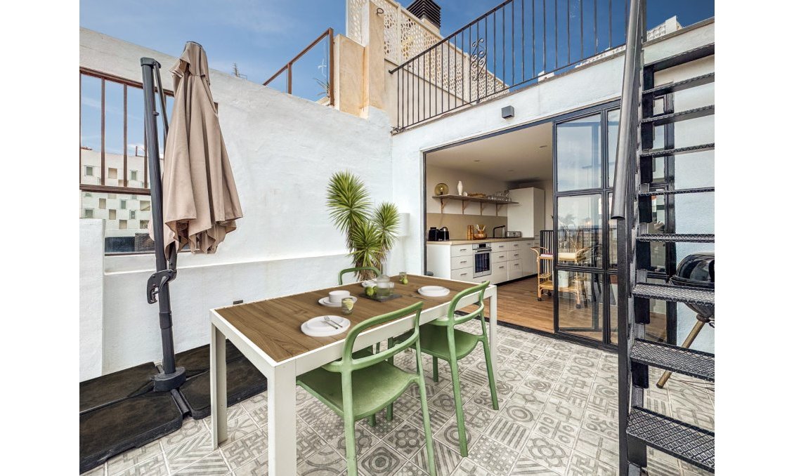 Resale - Townhouse -
Alicante - Costa Blanca
