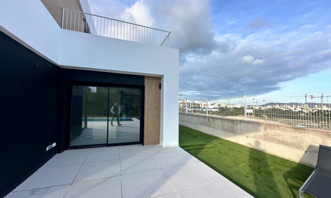Obra nueva - Villa -
Finestrat - Campana Garden