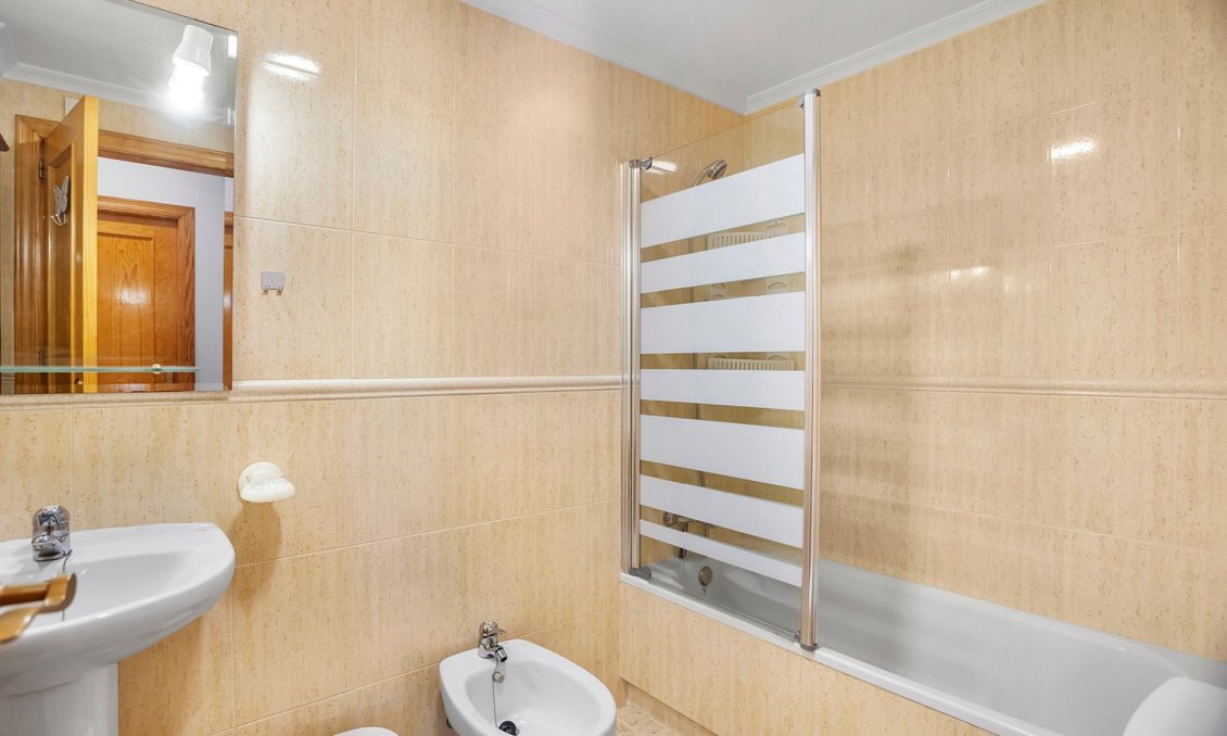Segunda mano - Apartamento -
La Mata - Costa Blanca