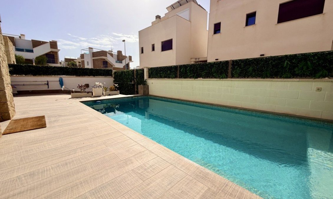 Segunda mano - Adosado -
Ciudad Quesada - Costa Blanca