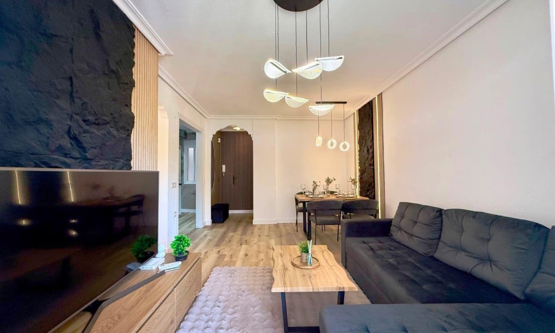 Segunda mano - Apartamento -
Torrevieja - Playa del Cura