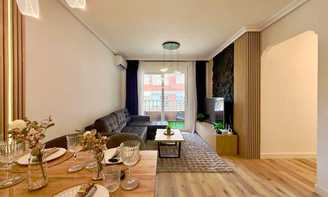 Segunda mano - Apartamento -
Torrevieja - Playa del Cura