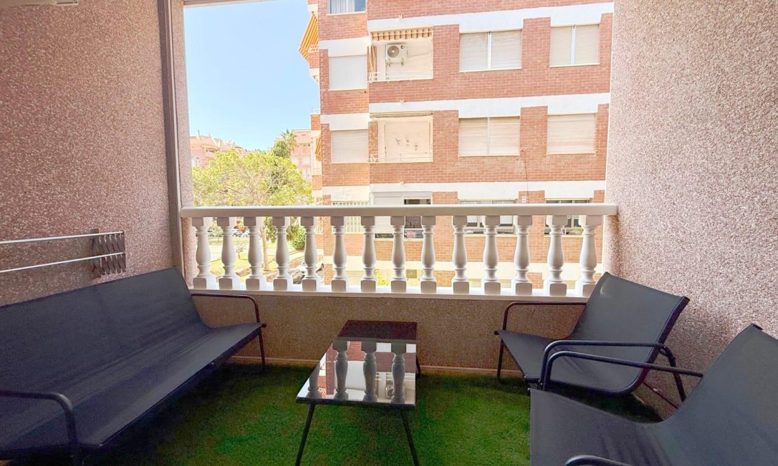 Segunda mano - Apartamento -
Torrevieja - Playa del Cura