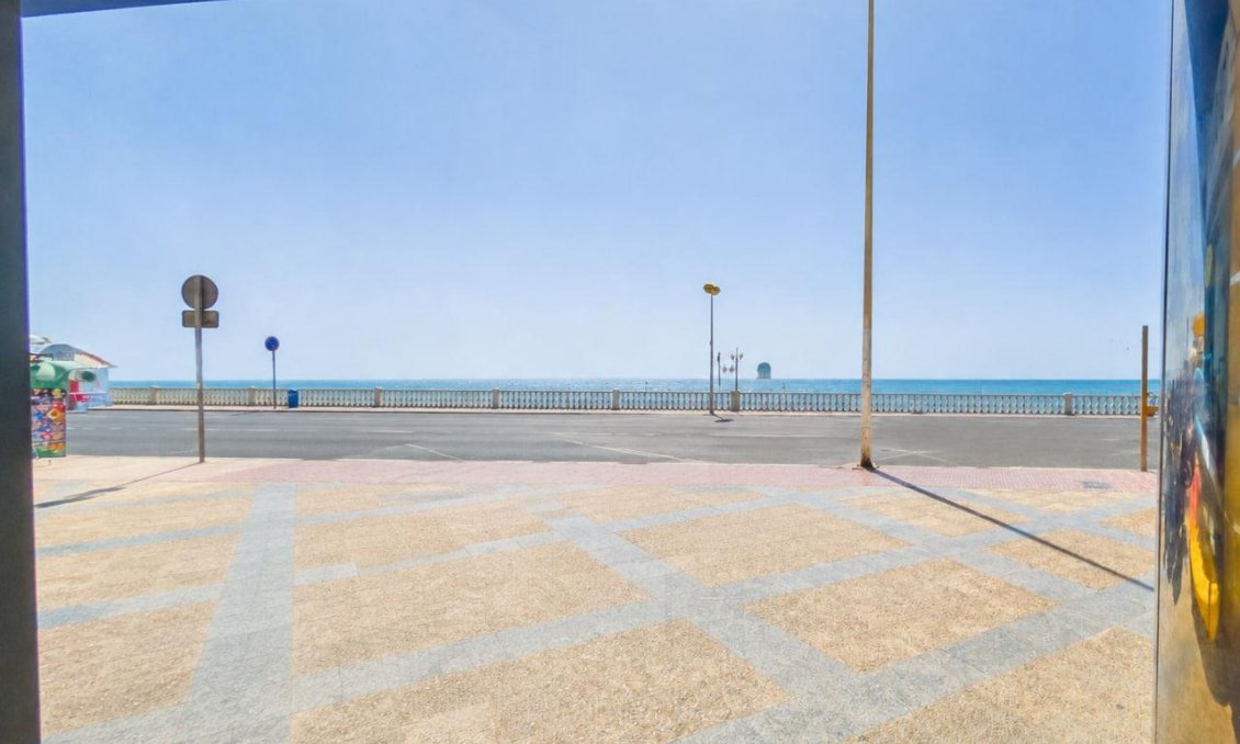 Revente - Appartement -
Torrevieja - Playa de los Locos