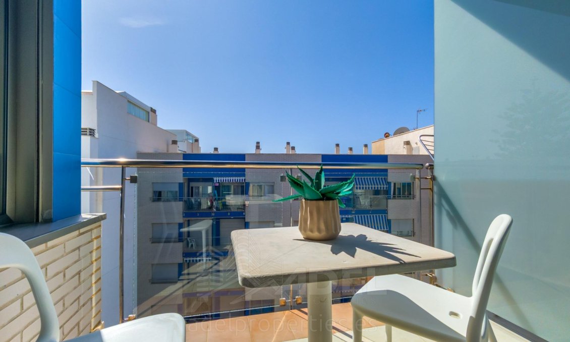 Revente - Appartement -
Torrevieja - Playa de los Locos