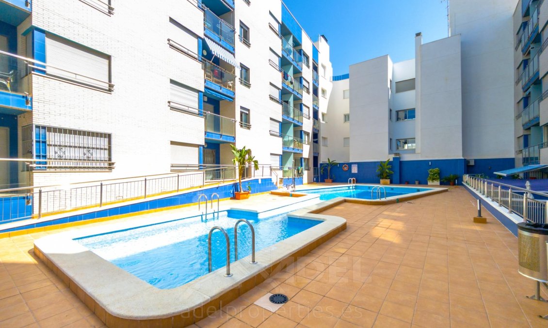 Revente - Appartement -
Torrevieja - Playa de los Locos