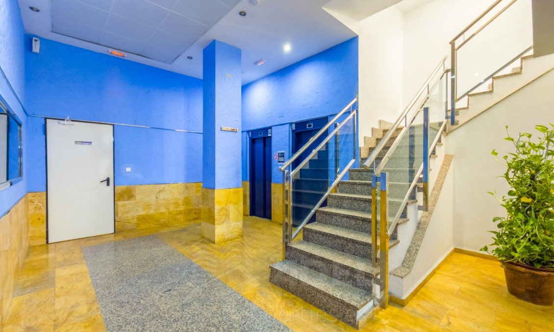 Revente - Appartement -
Torrevieja - Playa de los Locos