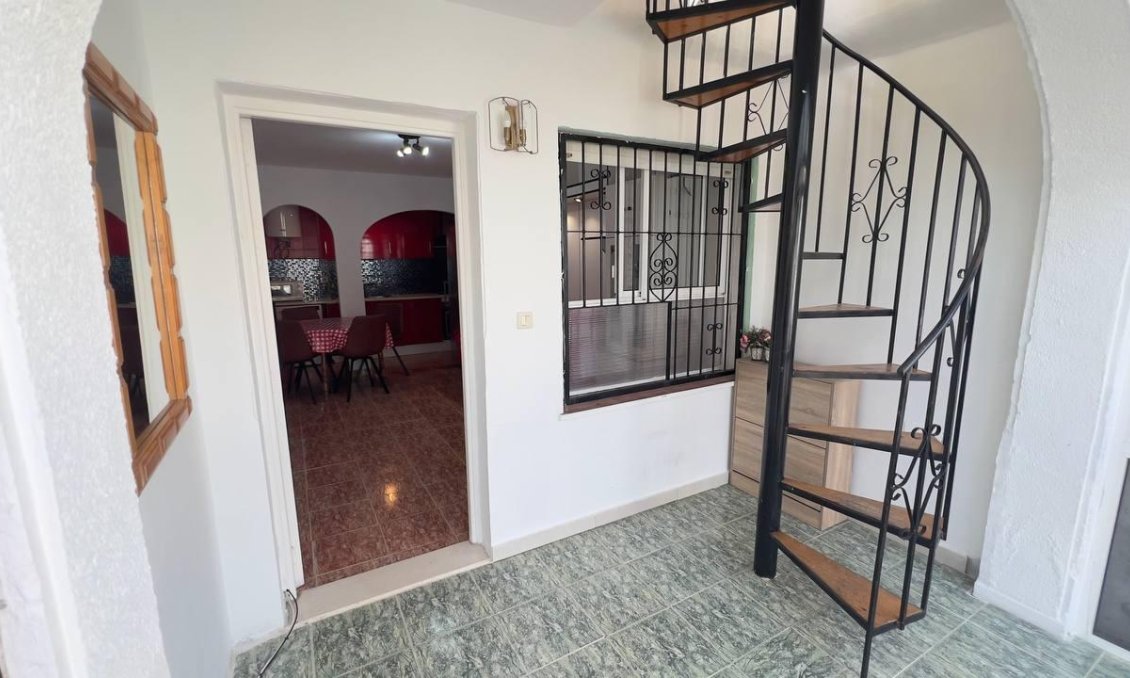 Használt Ingatlanok - Bungaló -
Torrevieja - Los Balcones