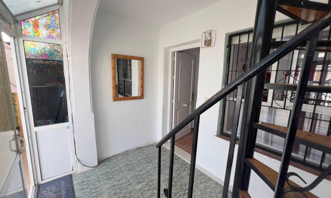 Használt Ingatlanok - Bungaló -
Torrevieja - Los Balcones