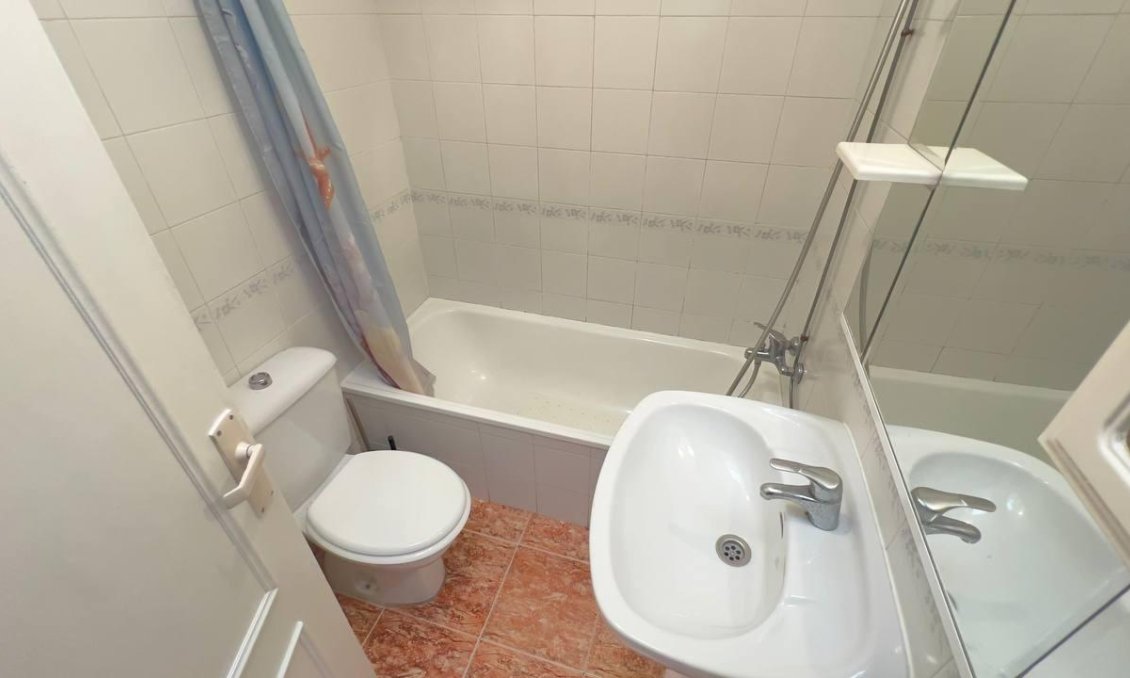 Használt Ingatlanok - Bungaló -
Torrevieja - Los Balcones