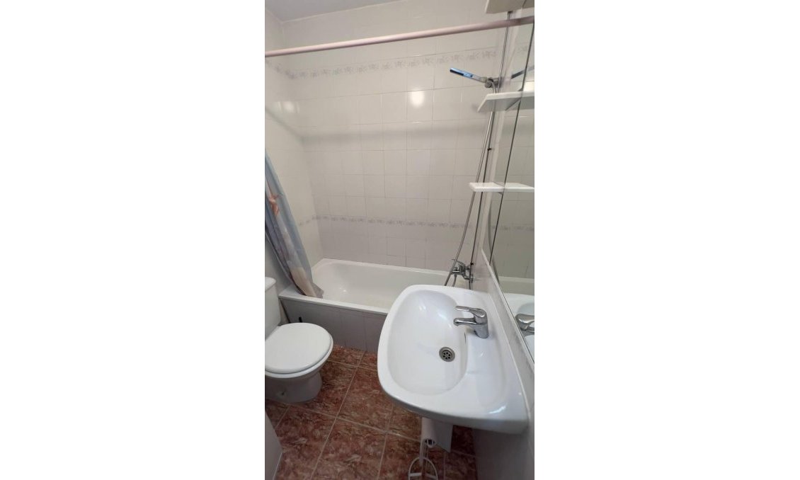 Használt Ingatlanok - Bungaló -
Torrevieja - Los Balcones