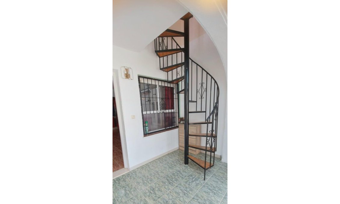 Használt Ingatlanok - Bungaló -
Torrevieja - Los Balcones