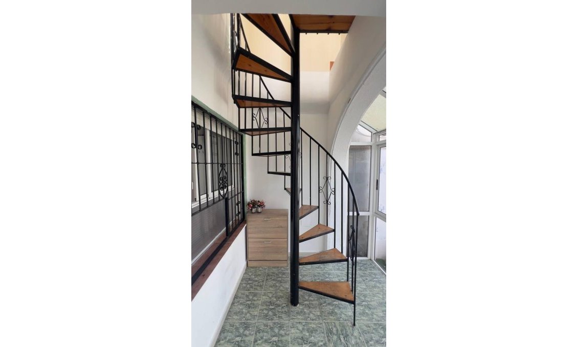Használt Ingatlanok - Bungaló -
Torrevieja - Los Balcones