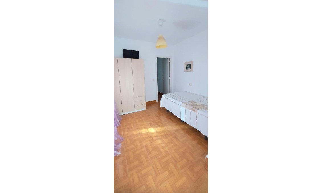 Használt Ingatlanok - Bungaló -
Torrevieja - Los Balcones