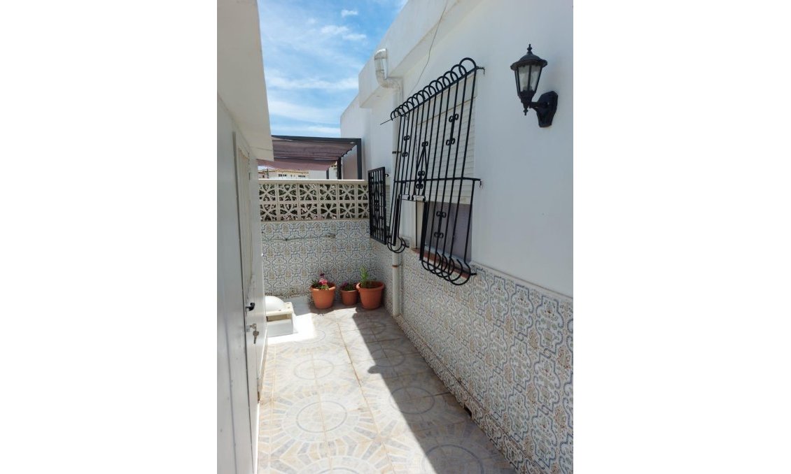 Használt Ingatlanok - Bungaló -
Torrevieja - Los Balcones