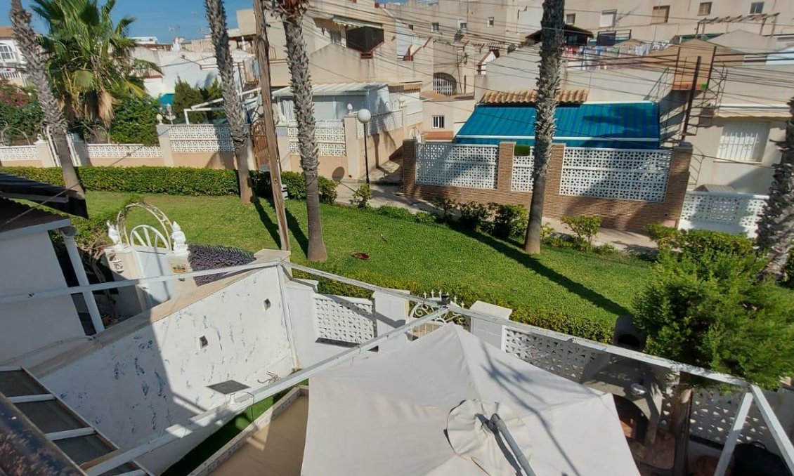 Használt Ingatlanok - Bungaló -
Torrevieja - Los Balcones