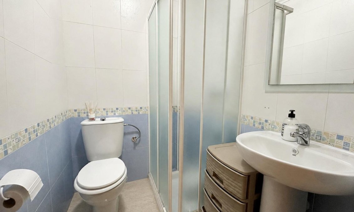 Resale - Bungalow -
Orihuela Costa - Los Altos