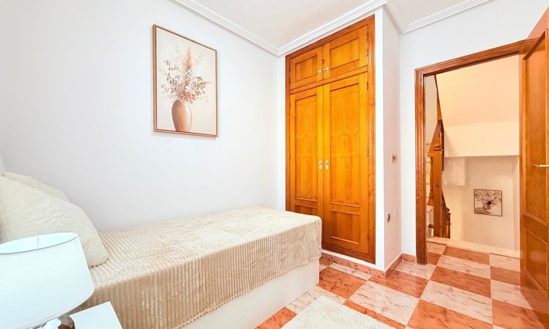 Wiederverkauf - Stadthaus -
Orihuela Costa - Las Filipinas