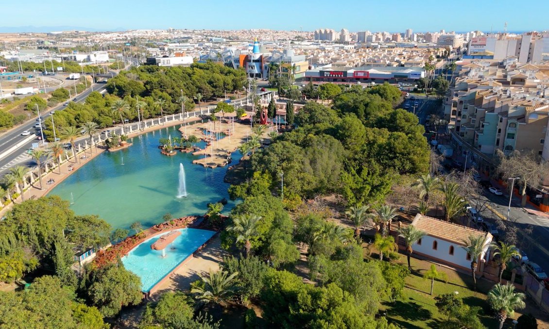 Wiederverkauf - Wohnung -
Torrevieja - PARQUE DE LAS NACIONES