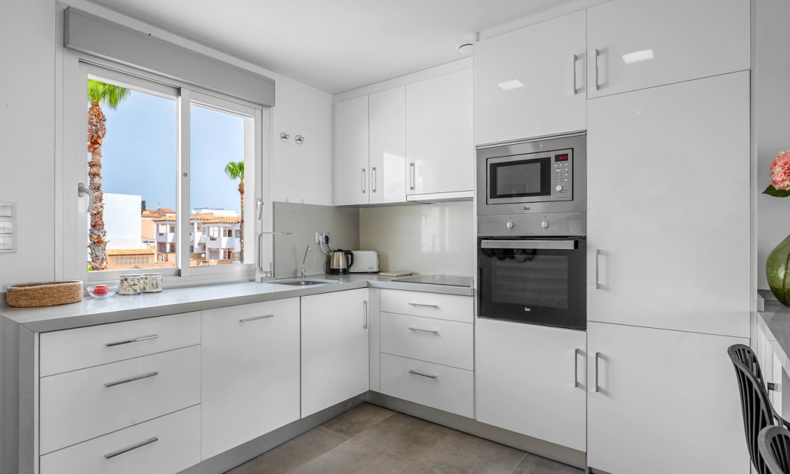 Wiederverkauf - Bungalow -
Orihuela Costa - Costa Blanca
