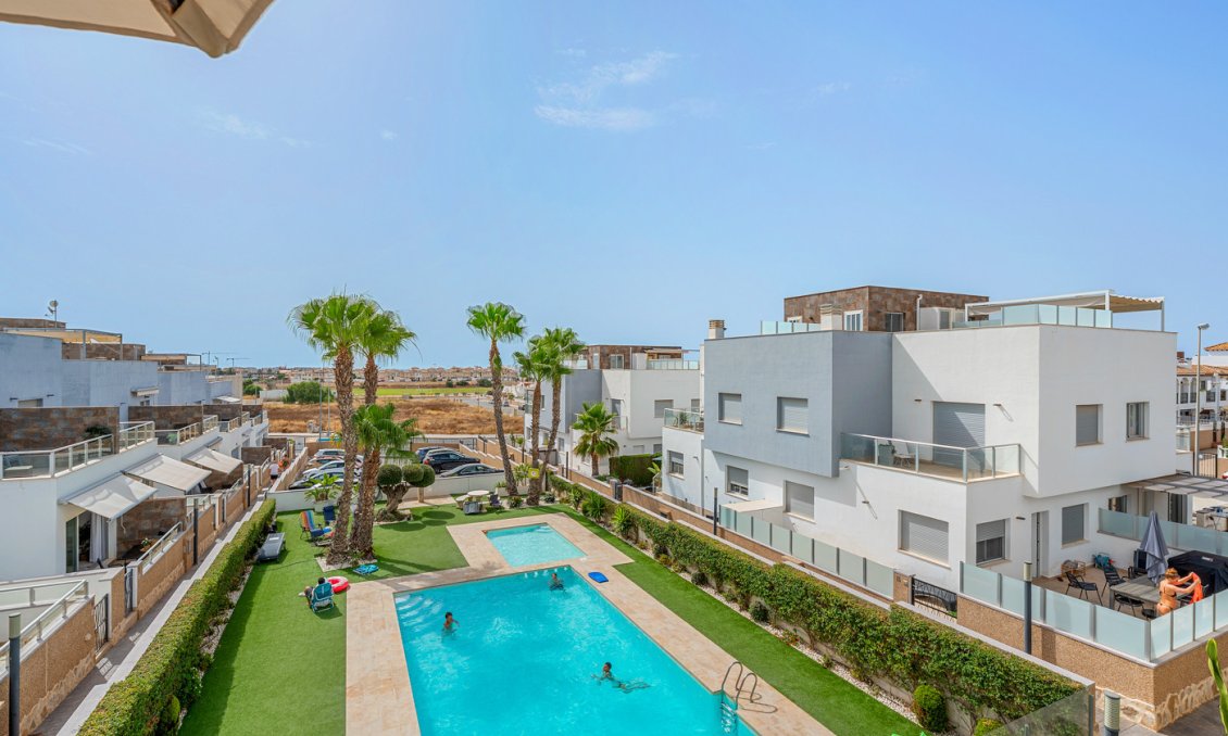 Wiederverkauf - Bungalow -
Orihuela Costa - Costa Blanca
