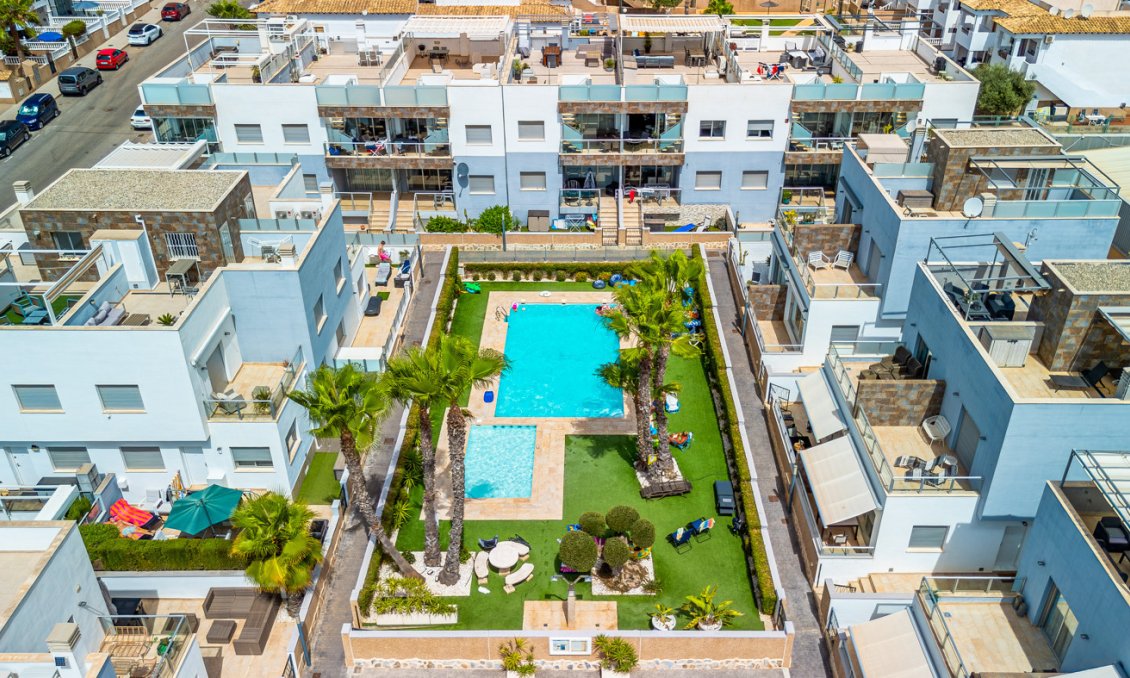 Wiederverkauf - Bungalow -
Orihuela Costa - Costa Blanca