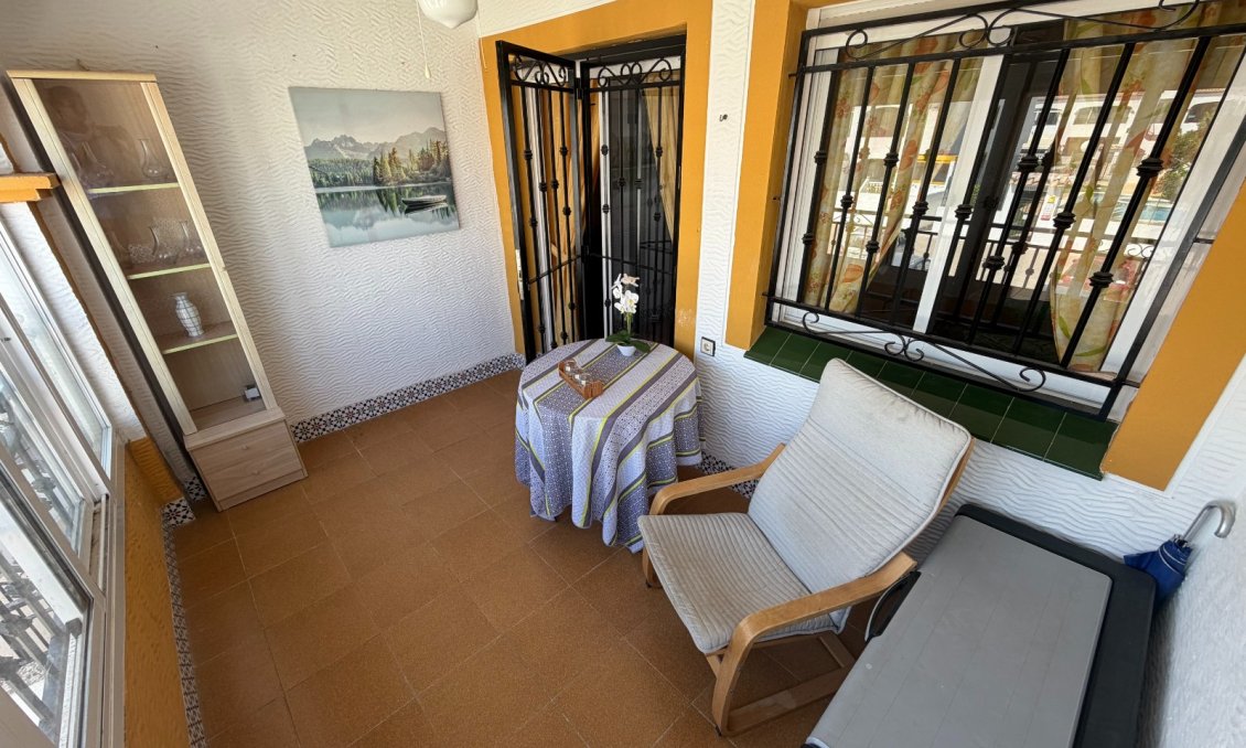 Segunda mano - Apartamento -
Orihuela - Inland