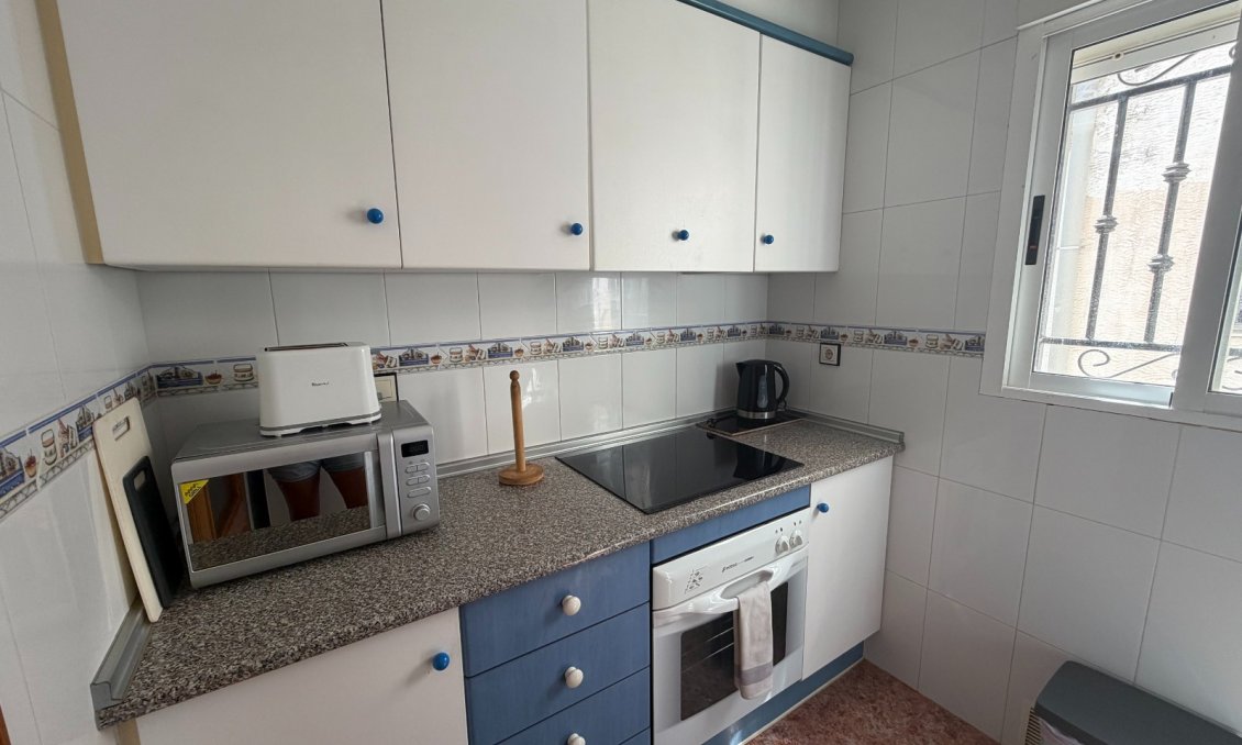 Segunda mano - Apartamento -
Orihuela - Inland