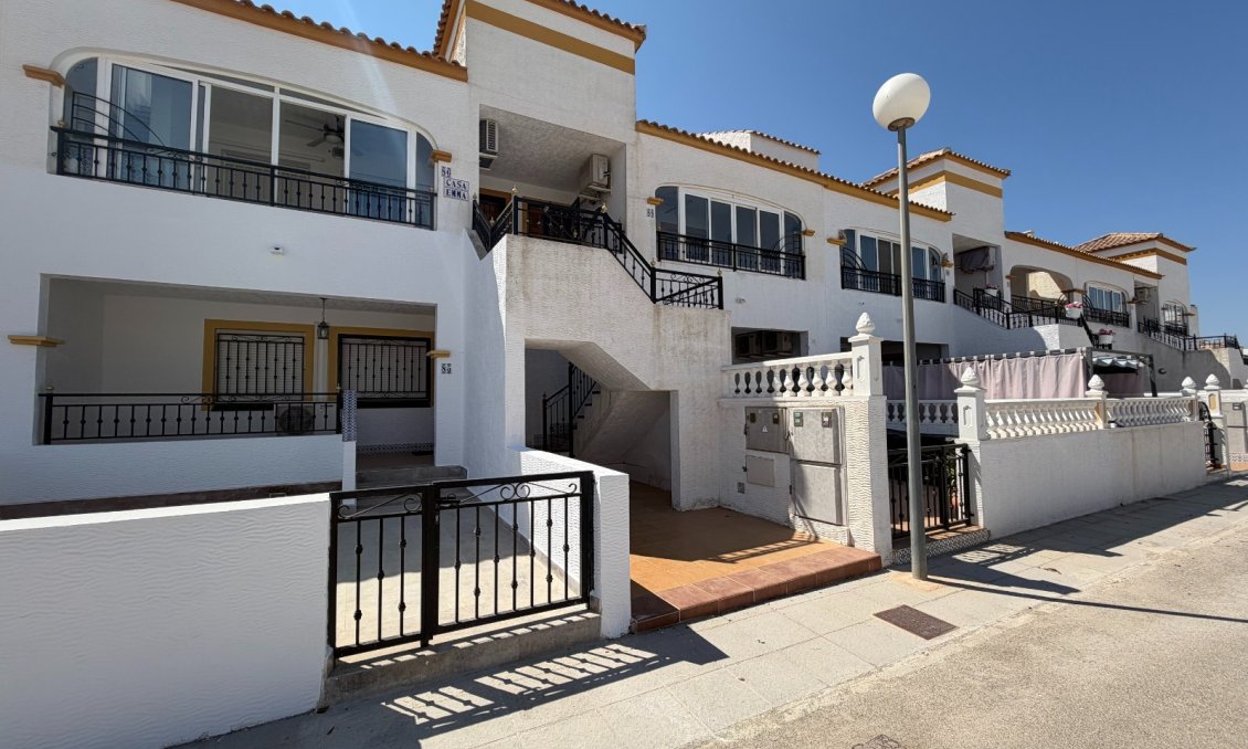 Segunda mano - Apartamento -
Orihuela - Inland