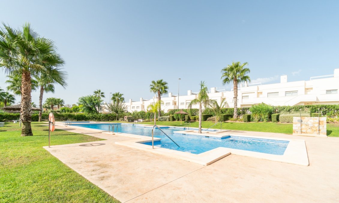 Használt Ingatlanok - Bungaló -
Vistabella Golf Entre Naranjos - Inland
