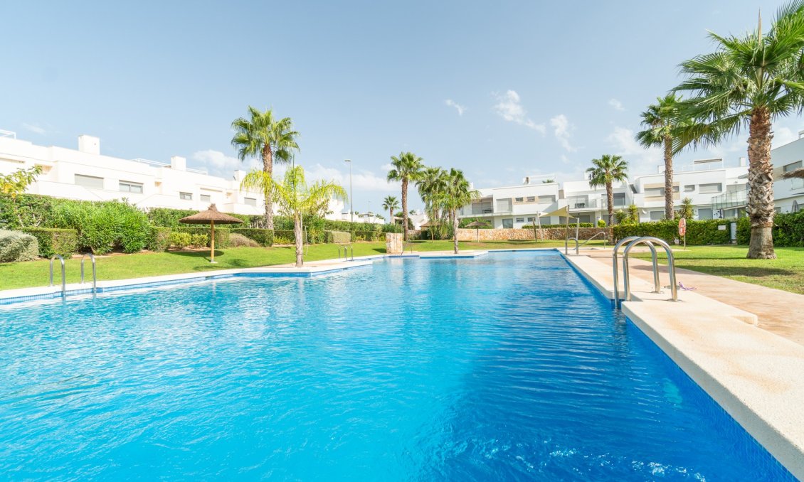 Használt Ingatlanok - Bungaló -
Vistabella Golf Entre Naranjos - Inland