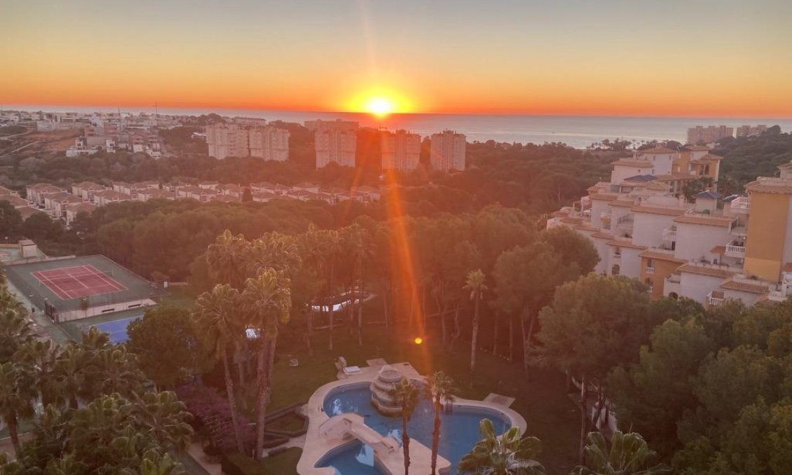 Segunda mano - Apartamento -
Orihuela Costa - Altos De Campoamor