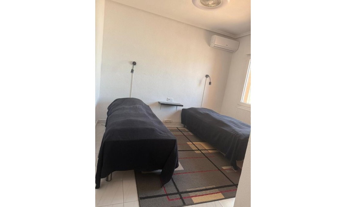 Segunda mano - Villa -
Ciudad Quesada - Costa Blanca