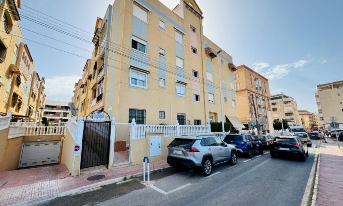 Resale - Apartment -
La Mata - Costa Blanca