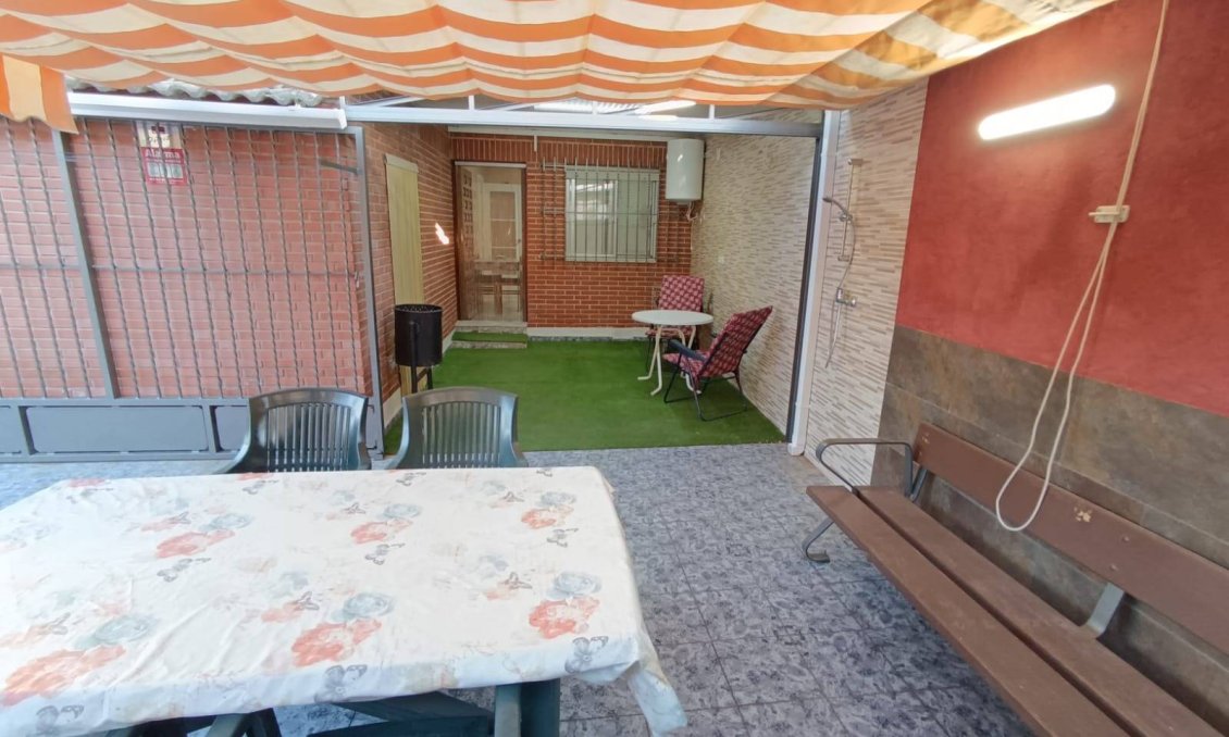 Wiederverkauf - Villa / Doppelhaushälfte -
San Pedro del Pinatar - Los Cuarteros