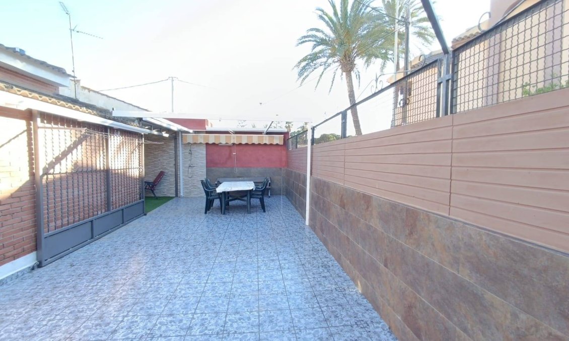 Wiederverkauf - Villa / Doppelhaushälfte -
San Pedro del Pinatar - Los Cuarteros