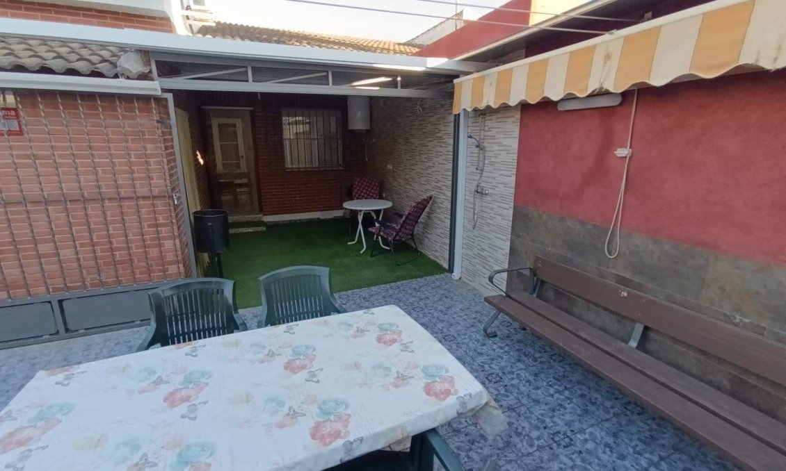 Wiederverkauf - Villa / Doppelhaushälfte -
San Pedro del Pinatar - Los Cuarteros
