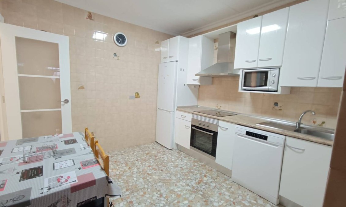Wiederverkauf - Villa / Doppelhaushälfte -
San Pedro del Pinatar - Los Cuarteros