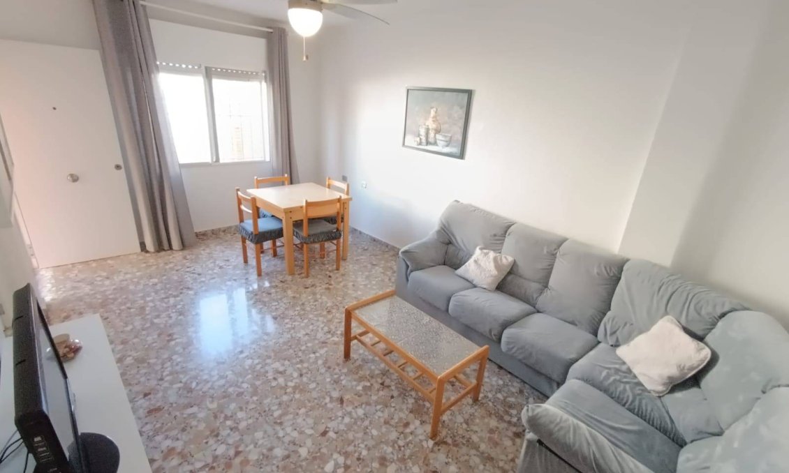 Wiederverkauf - Villa / Doppelhaushälfte -
San Pedro del Pinatar - Los Cuarteros