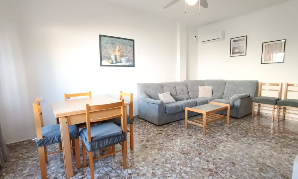Wiederverkauf - Villa / Doppelhaushälfte -
San Pedro del Pinatar - Los Cuarteros